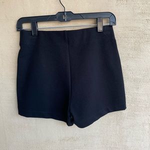 LOLO RHINESTONE ZIPPER HIGH-RISE SHORT